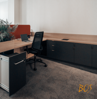 Bureau et rangement sur mesure