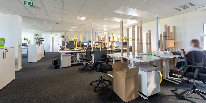 Un espace de bureaux ouvert